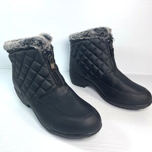Weatherproof Womens Boots Style Grace Sz 8 Black w/Fur Trim Quilted Stitching